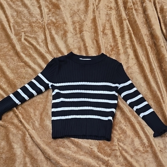 Black and White Striped H&M Kids Sweater 3/4t - Picture 1 of 6